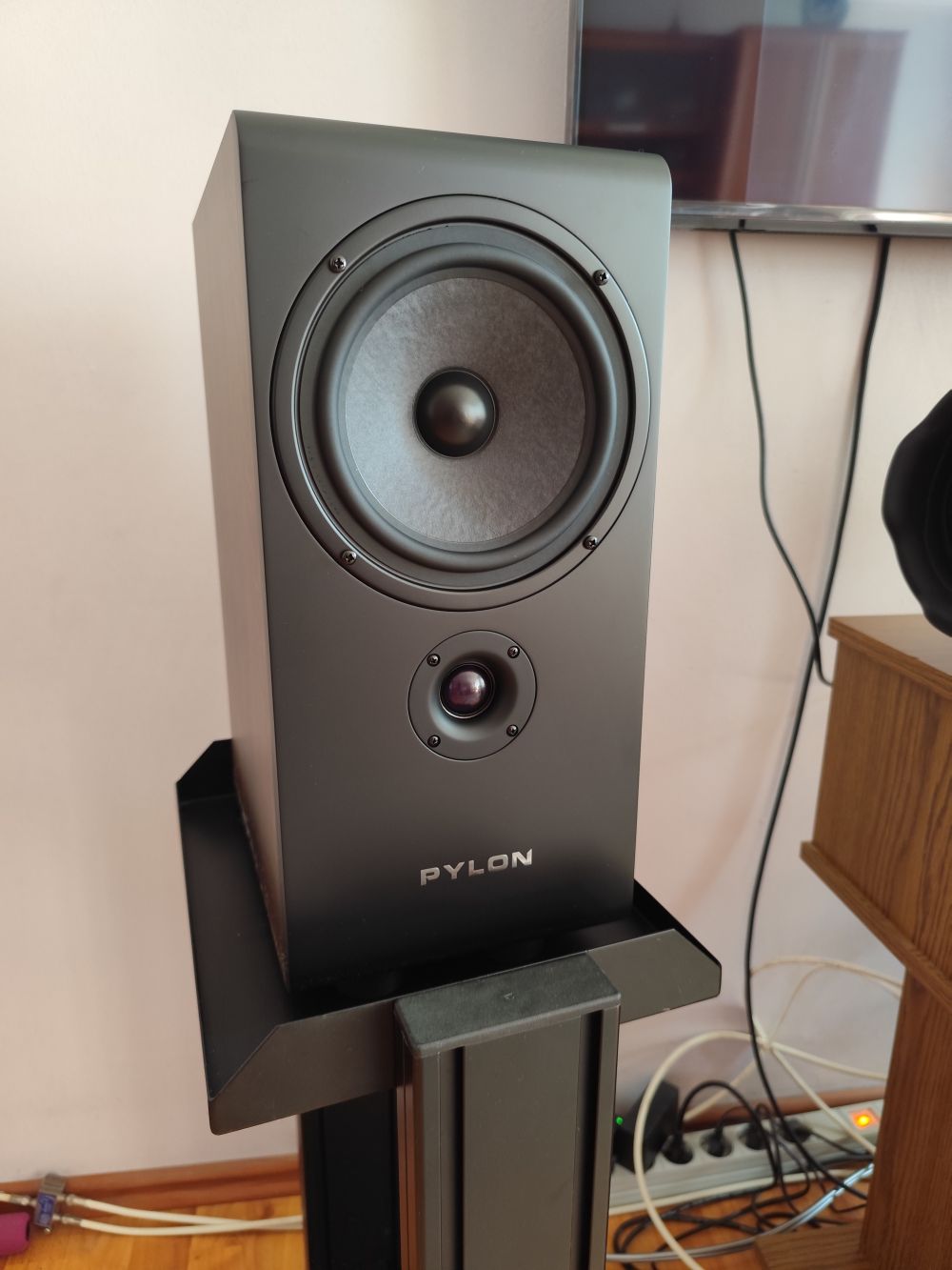 Pylon Audio Opal Monitor polc hangfal - dió
